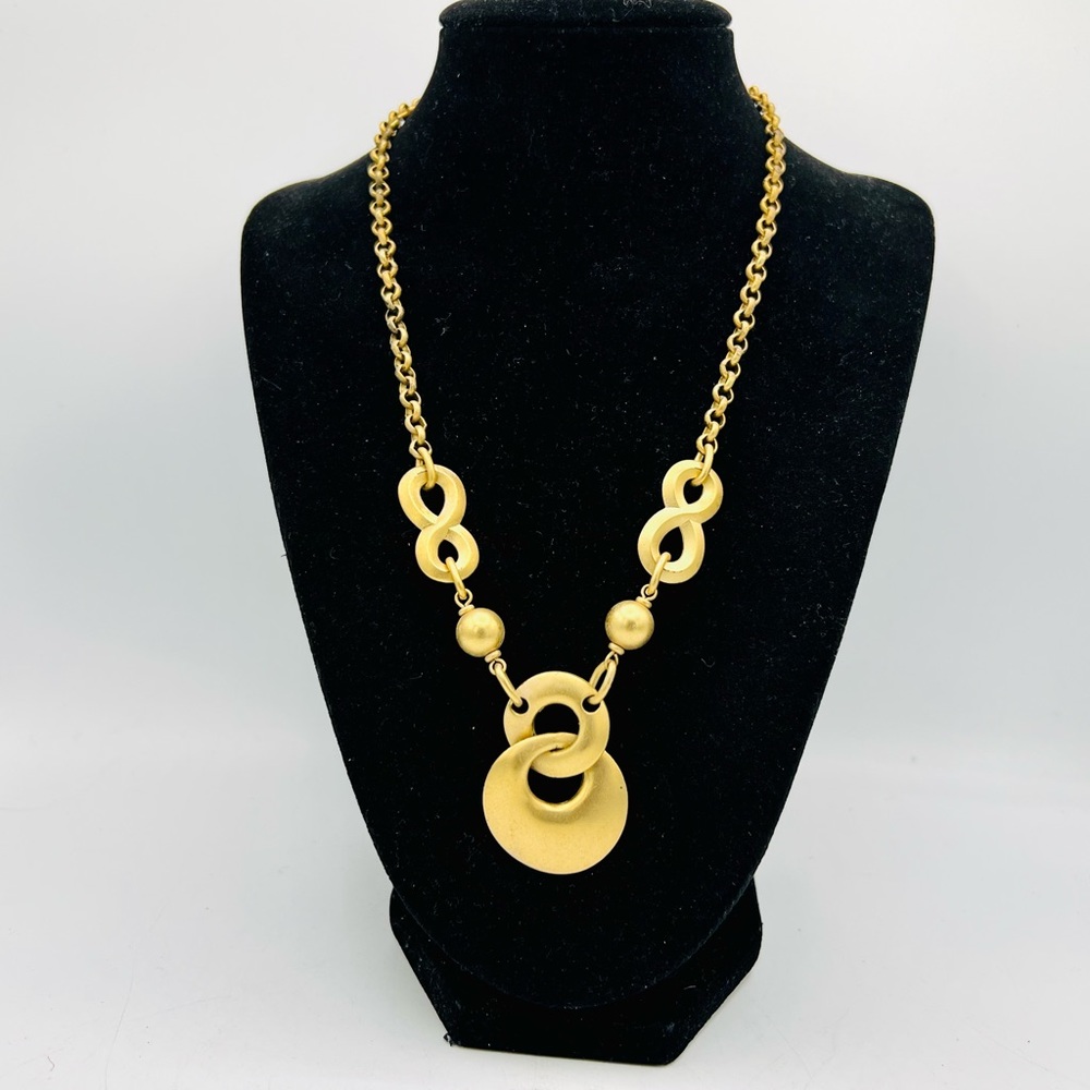 Vintage matte gold linked circle chain necklace infinity links